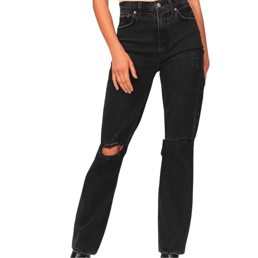 Abercrombie & Fitch 90s Straight Ultra High Rise Jeans in “Black Destroy,” 32 S - Picture 3 of 9